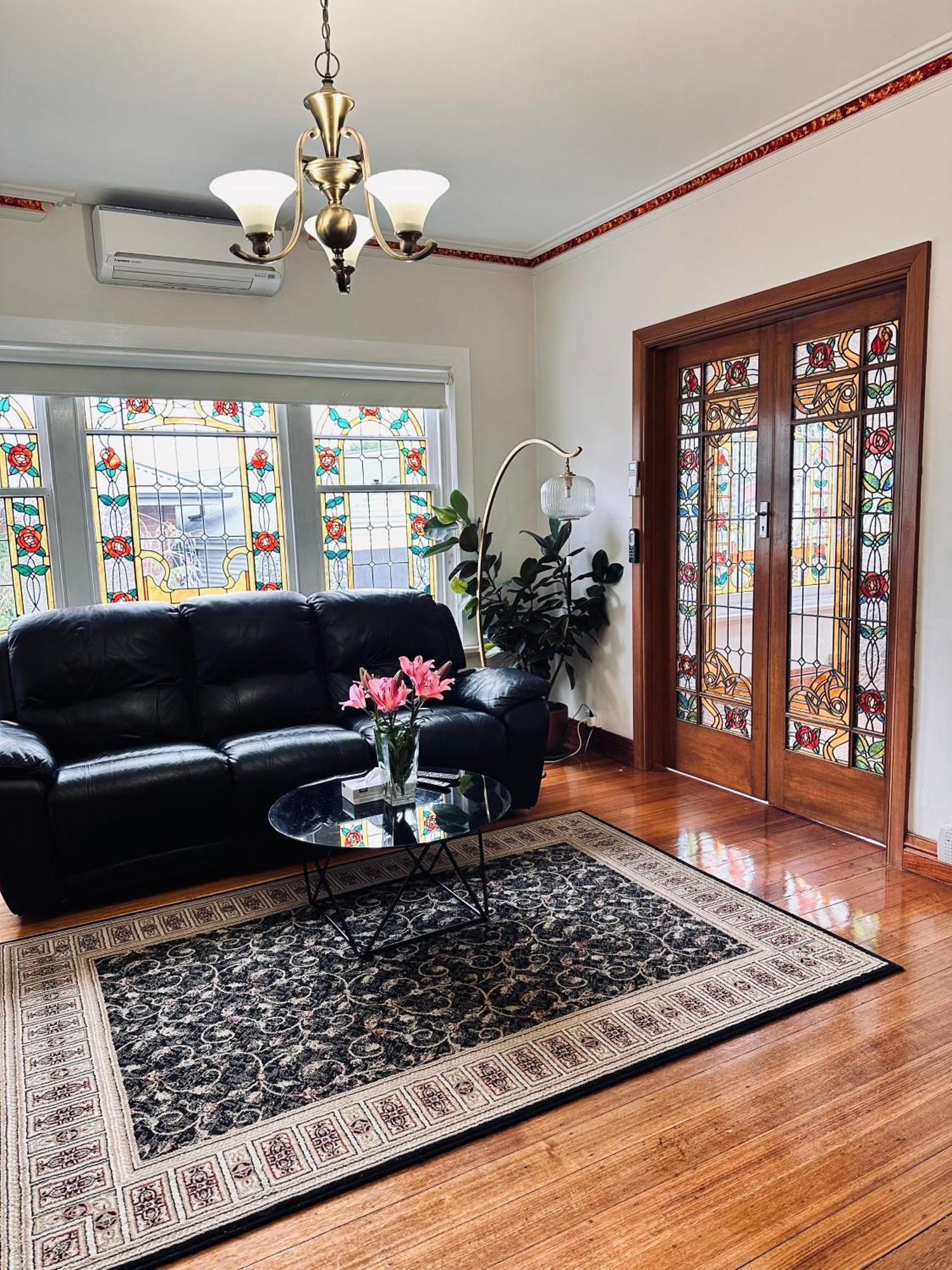 هوبارت Handcrafted Stained-Glass Cottage, Free Parking المظهر الخارجي الصورة